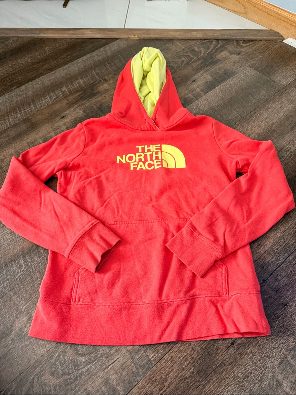 The North Face Women’s Small Coral Neon Logo Pullover Hoodie Sweatshirt